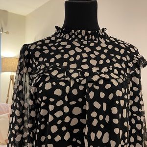 Loft long sleeved polka dot blouse